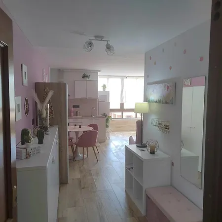 Bright With Sea View 50 M² Pool דירה *