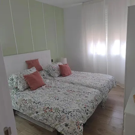 Bright With Sea View 50 M² Pool פואנגירולה